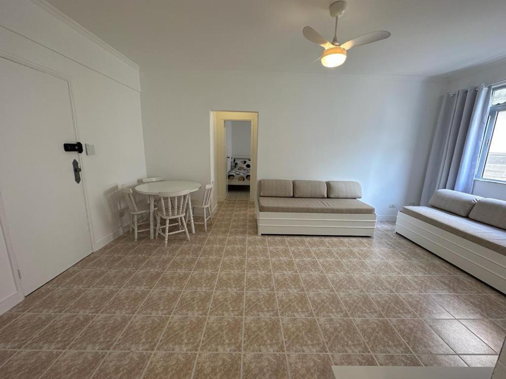 Apartment Ap 1! Super Aconchegante, Apenas 250 Metros Da Da Enseada!