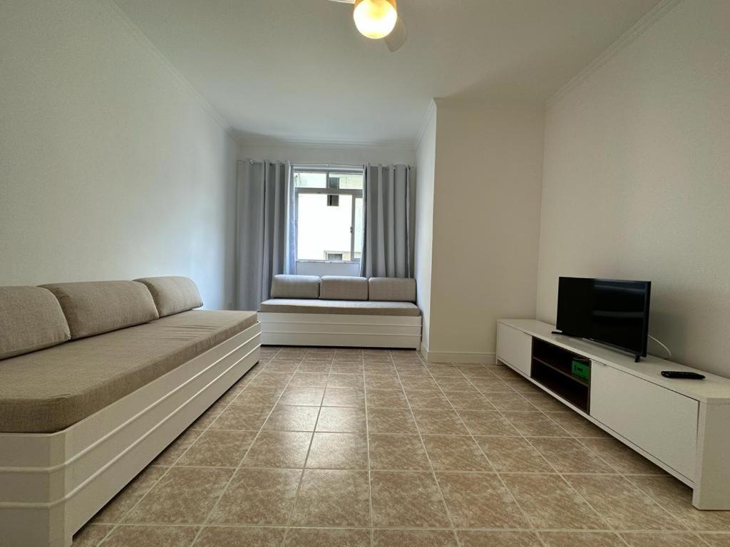 Apartment Ap 1! Super Aconchegante, Apenas 250 Metros Da Da Enseada! *